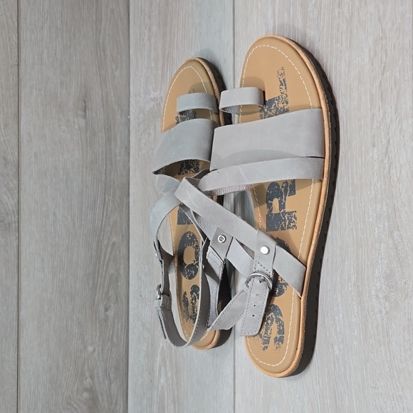 Sorel Women Strappy Leather Loop Toe Sandals Flats shoes sz 9.5 - Picture 2 of 10